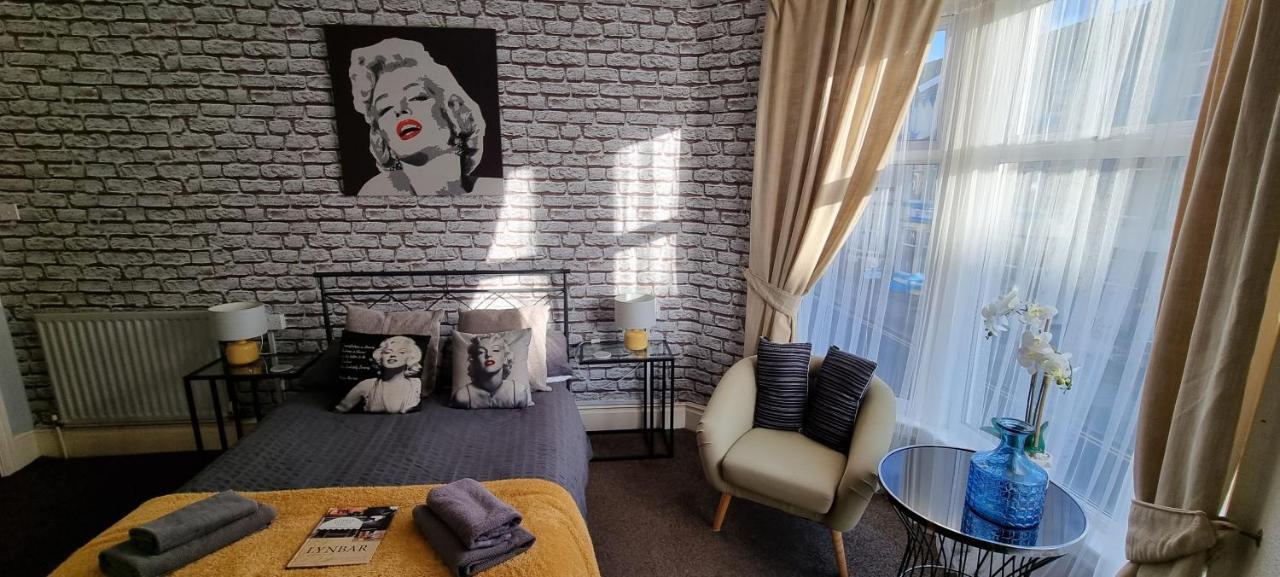 Lynbar Hotel Блекпул Екстериор снимка